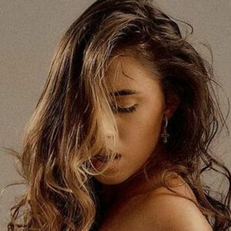 Nacktes geleaktes OnlyFans-Foto von Issa Bell
