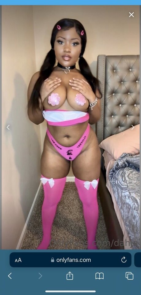 Nacktes geleaktes OnlyFans-Foto von Dahja