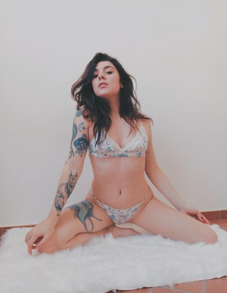 Nacktes geleaktes OnlyFans-Foto von Laurettavixen