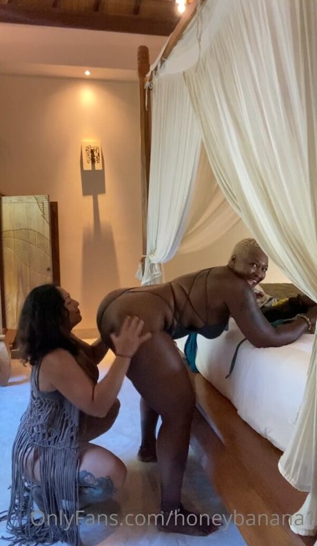 Nacktes geleaktes OnlyFans-Foto von Honeybanana1