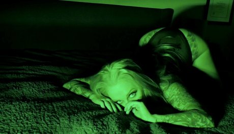 Nacktes geleaktes OnlyFans-Foto von Meowmistidawn