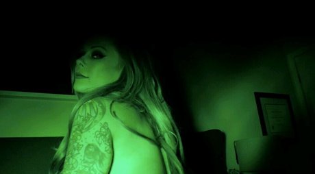 Nacktes geleaktes OnlyFans-Foto von Meowmistidawn