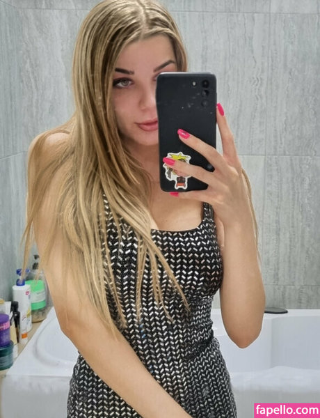 Nacktes geleaktes OnlyFans-Foto von Momsaysitsok