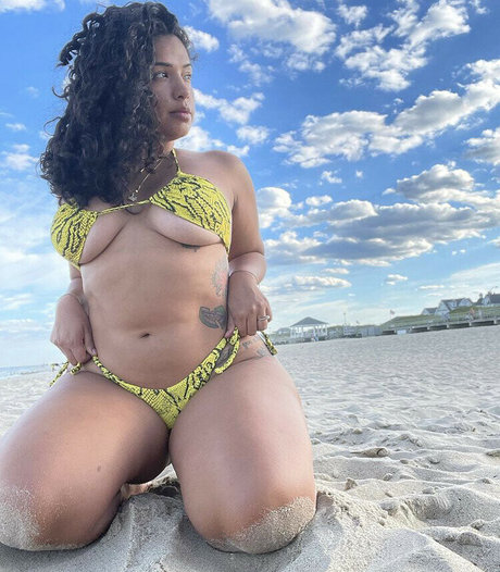 Nacktes geleaktes OnlyFans-Foto von Youlovekatof