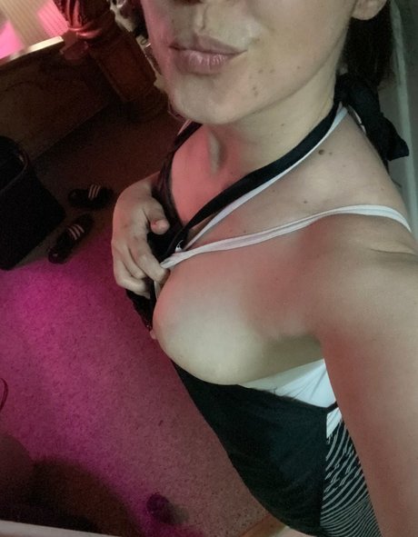 Nacktes geleaktes OnlyFans-Foto von Missyxecute