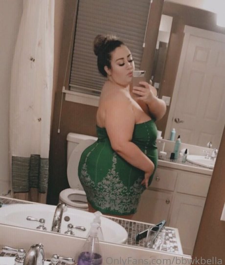Nacktes geleaktes OnlyFans-Foto von Bbwkbella