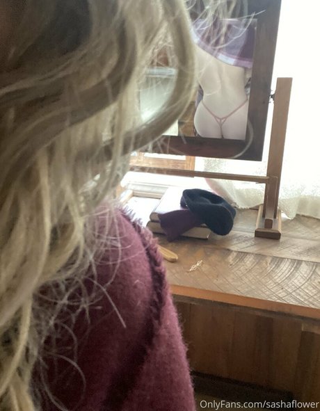 Nacktes geleaktes OnlyFans-Foto von Sashaflower