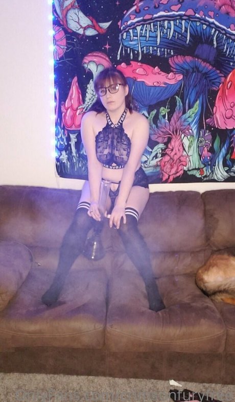 Nacktes geleaktes OnlyFans-Foto von Crimsonfuryfree