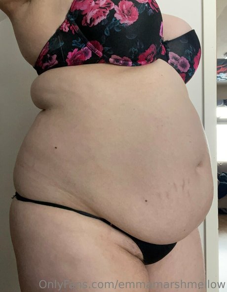 Nacktes geleaktes OnlyFans-Foto von Emmamarshmellow