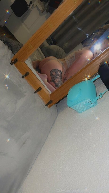 Nacktes geleaktes OnlyFans-Foto von Tattedprincess1998