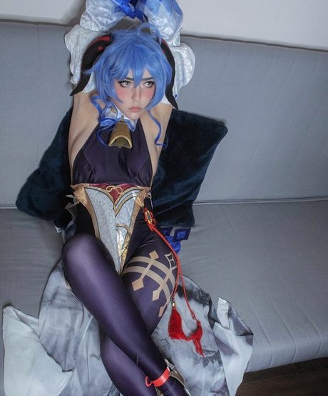 Nacktes geleaktes OnlyFans-Foto von Alina Rin