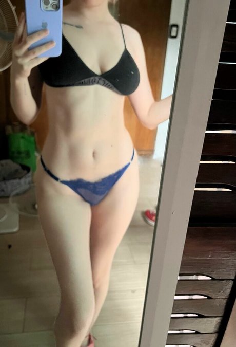 Nacktes geleaktes OnlyFans-Foto von Musicmaggie