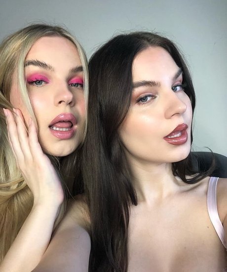 Thesupremesisters