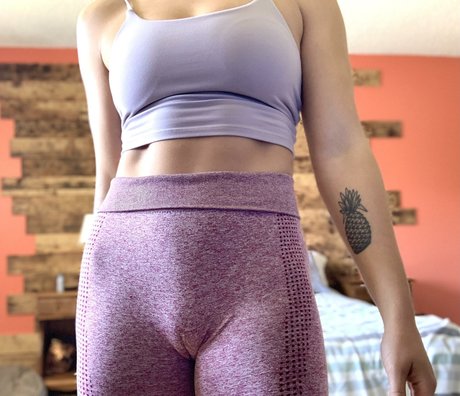 Nacktes geleaktes OnlyFans-Foto von Mia Mae