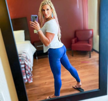 Nacktes geleaktes OnlyFans-Foto von Hottrayne