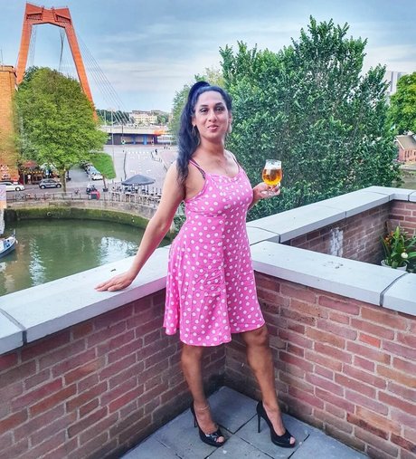 Nacktes geleaktes OnlyFans-Foto von Natassia Crystal