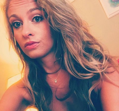 Nacktes geleaktes OnlyFans-Foto von Kenzie Colvard