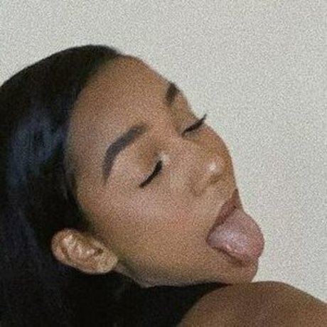 Nacktes geleaktes OnlyFans-Foto von Alisha Kone