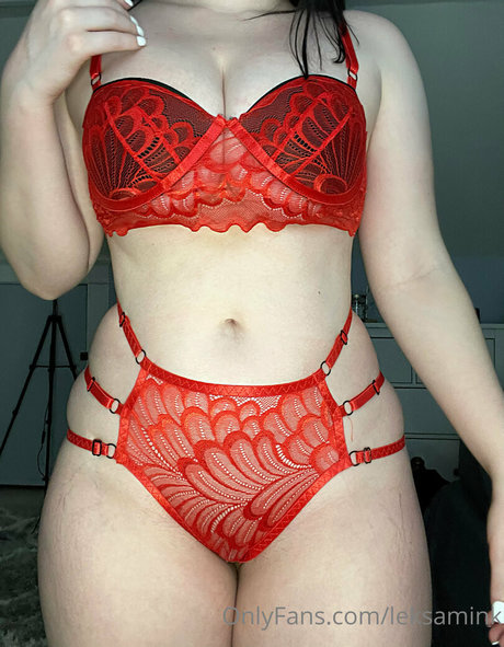 Nacktes geleaktes OnlyFans-Foto von Leksamink