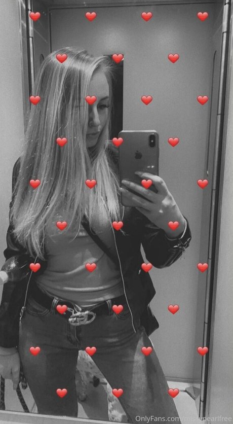 Nacktes geleaktes OnlyFans-Foto von Brittneyleathers