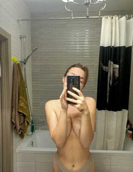 Nacktes geleaktes OnlyFans-Foto von Roxannemoore