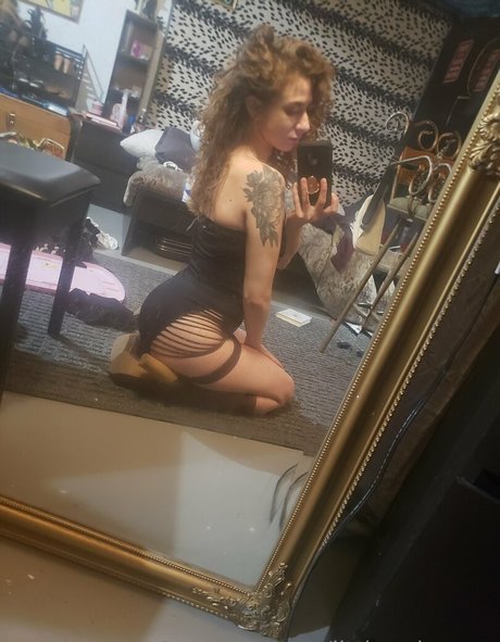 Nacktes geleaktes OnlyFans-Foto von Littlemisszee