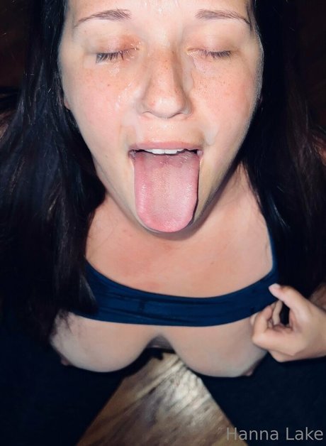 Nacktes geleaktes OnlyFans-Foto von Hanna Lake