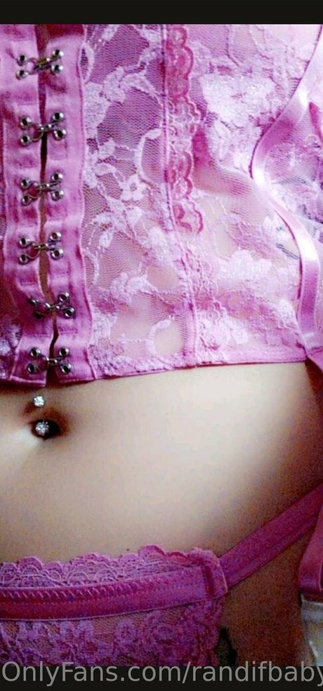 Nacktes geleaktes OnlyFans-Foto von Randifbabyy