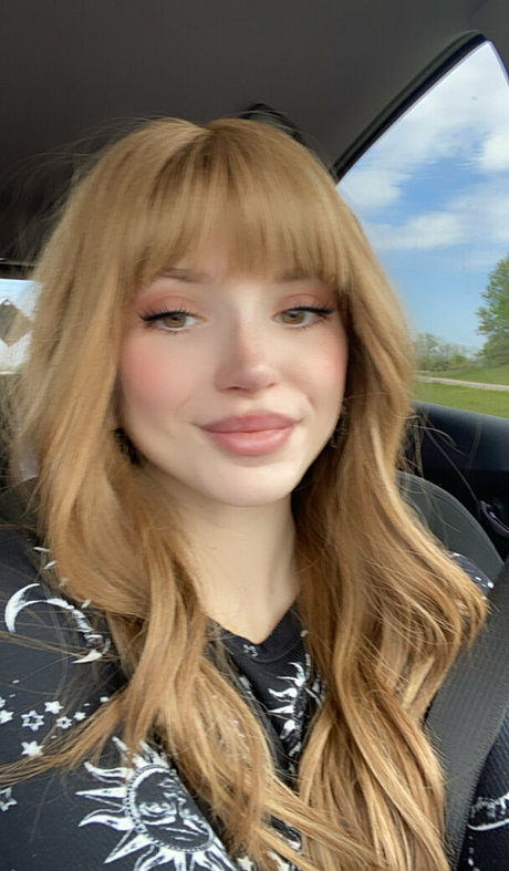 Nacktes geleaktes OnlyFans-Foto von Irresistibleivy