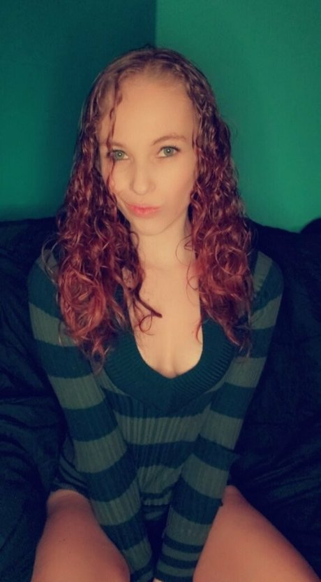 Nacktes geleaktes OnlyFans-Foto von Kansasgirl95free