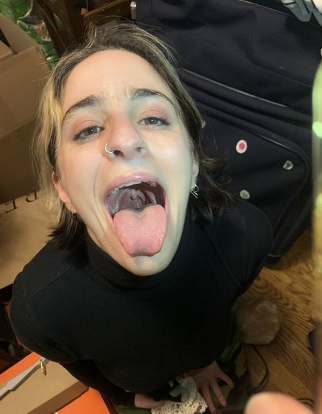 Nacktes geleaktes OnlyFans-Foto von Sally Burtnick