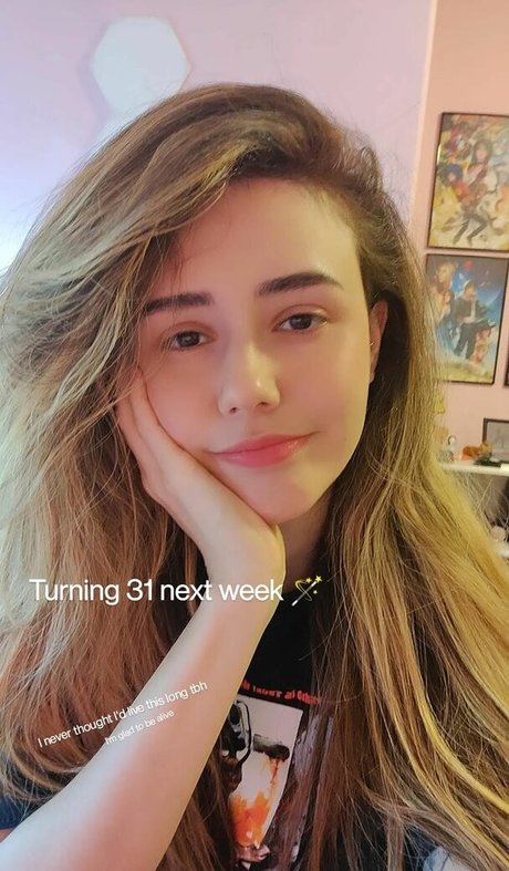 Nacktes geleaktes OnlyFans-Foto von Catplant Asmr