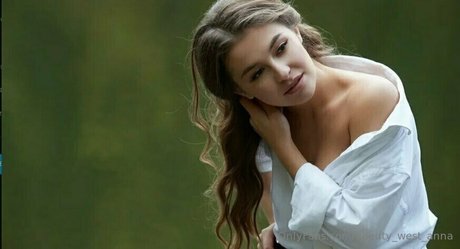Nacktes geleaktes OnlyFans-Foto von Baeutywestanna