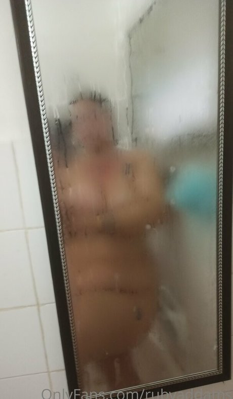 Nacktes geleaktes OnlyFans-Foto von Rubyaddams