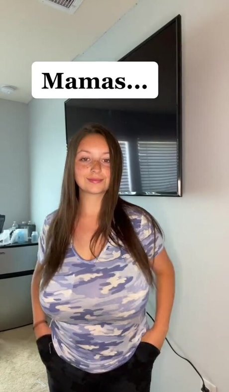 Nacktes geleaktes OnlyFans-Foto von Desi