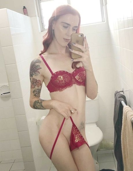 Nacktes geleaktes OnlyFans-Foto von Misslaurii