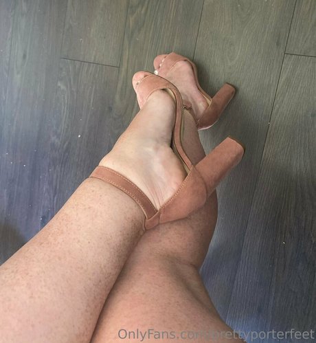 Nacktes geleaktes OnlyFans-Foto von Prettyporterfeet