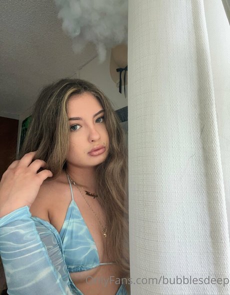 Nacktes geleaktes OnlyFans-Foto von Bubblesdeep