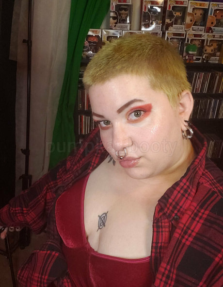 Nacktes geleaktes OnlyFans-Foto von Pumpkabooty