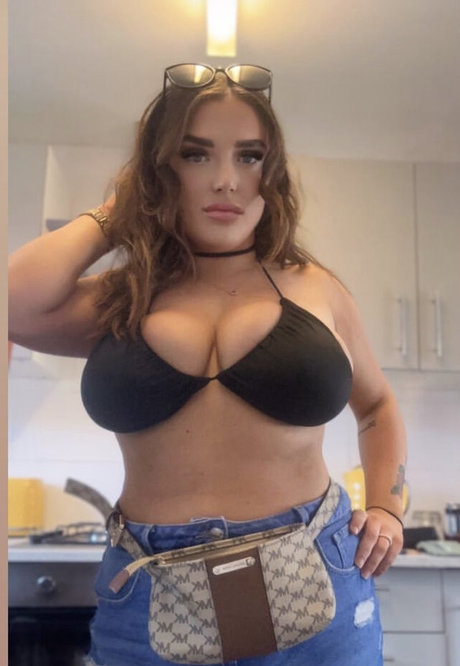 Nacktes geleaktes OnlyFans-Foto von Meganxlxm