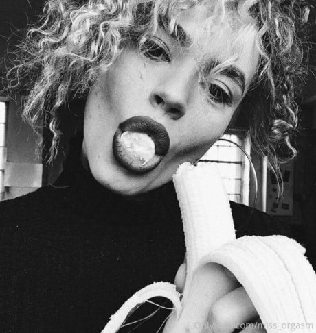 Nacktes geleaktes OnlyFans-Foto von Missorgaasm