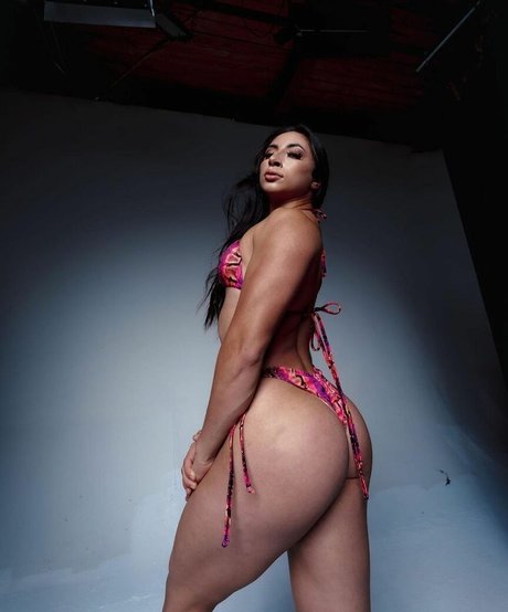 Nacktes geleaktes OnlyFans-Foto von Swolsmol