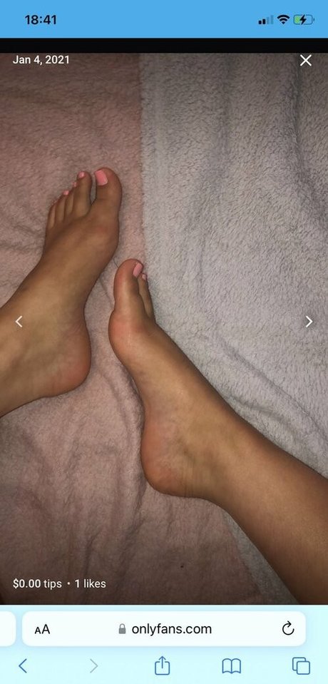 Nacktes geleaktes OnlyFans-Foto von Kayleigh Thomsen