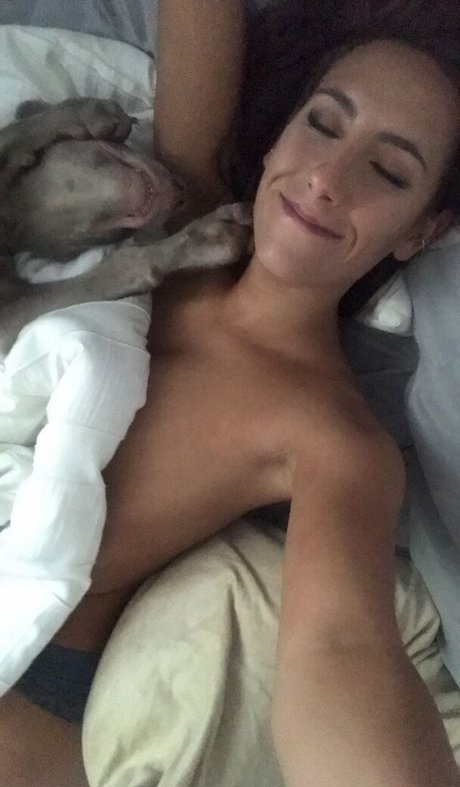 Nacktes geleaktes OnlyFans-Foto von Courtney Callihan