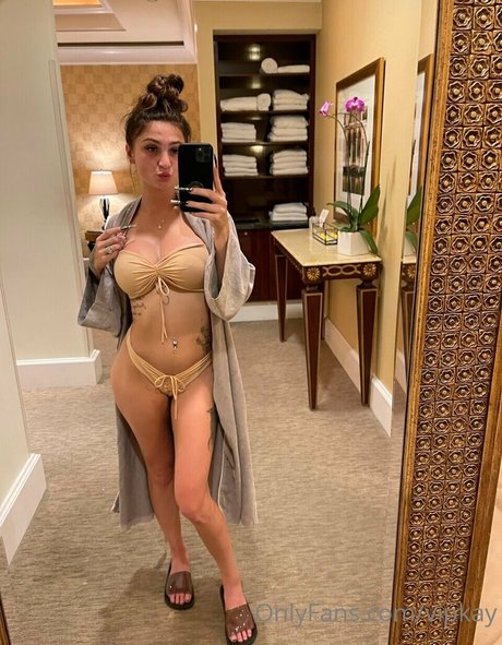 Yourslutnatalie