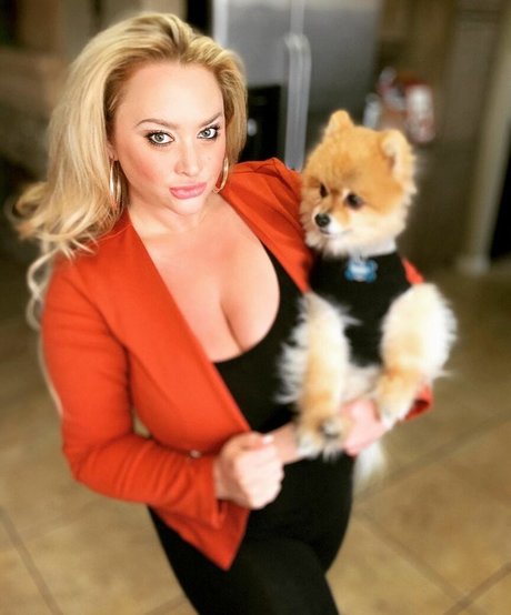 Blondiepomie