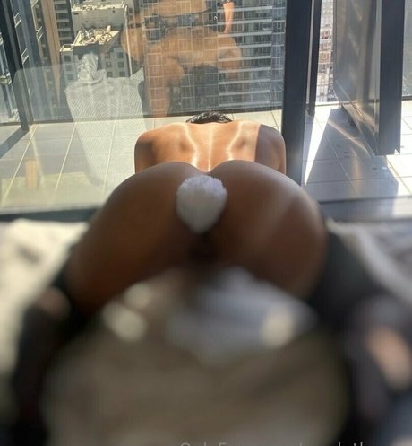 Nacktes geleaktes OnlyFans-Foto von Scarletlyone