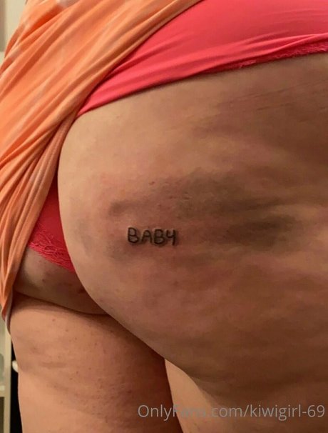 Nacktes geleaktes OnlyFans-Foto von Kiwigirl69
