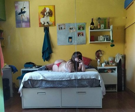 Nacktes geleaktes OnlyFans-Foto von Srtally