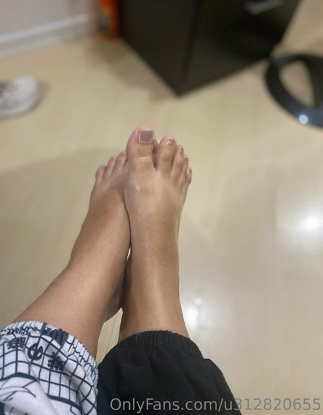 Nacktes geleaktes OnlyFans-Foto von Babygirlberry